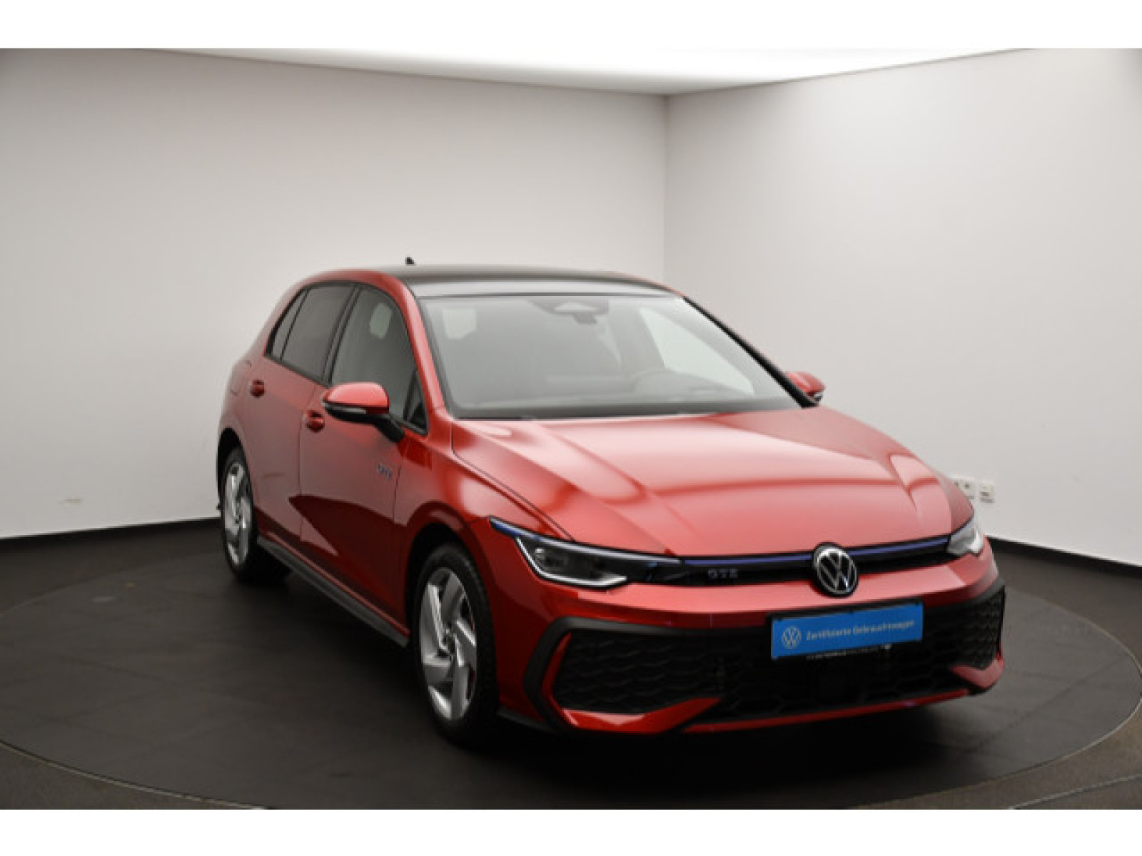 Volkswagen - Golf_16