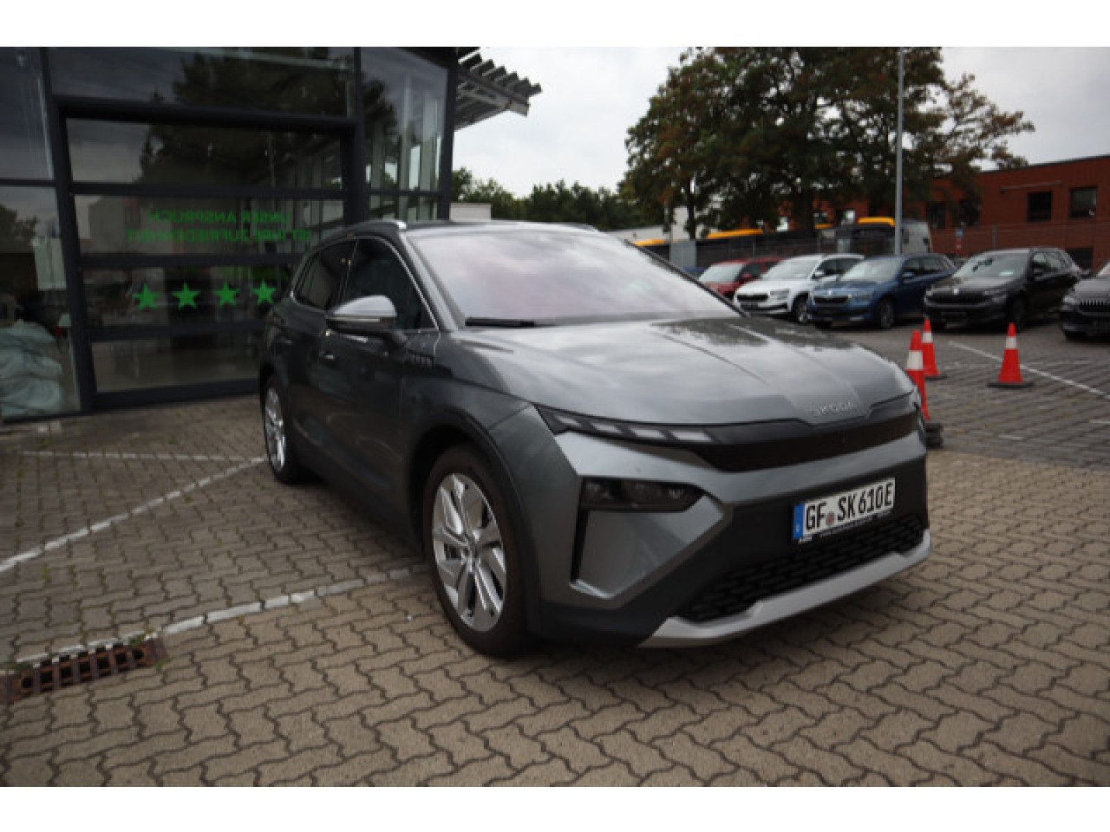 diagonal-frontansicht-aussen