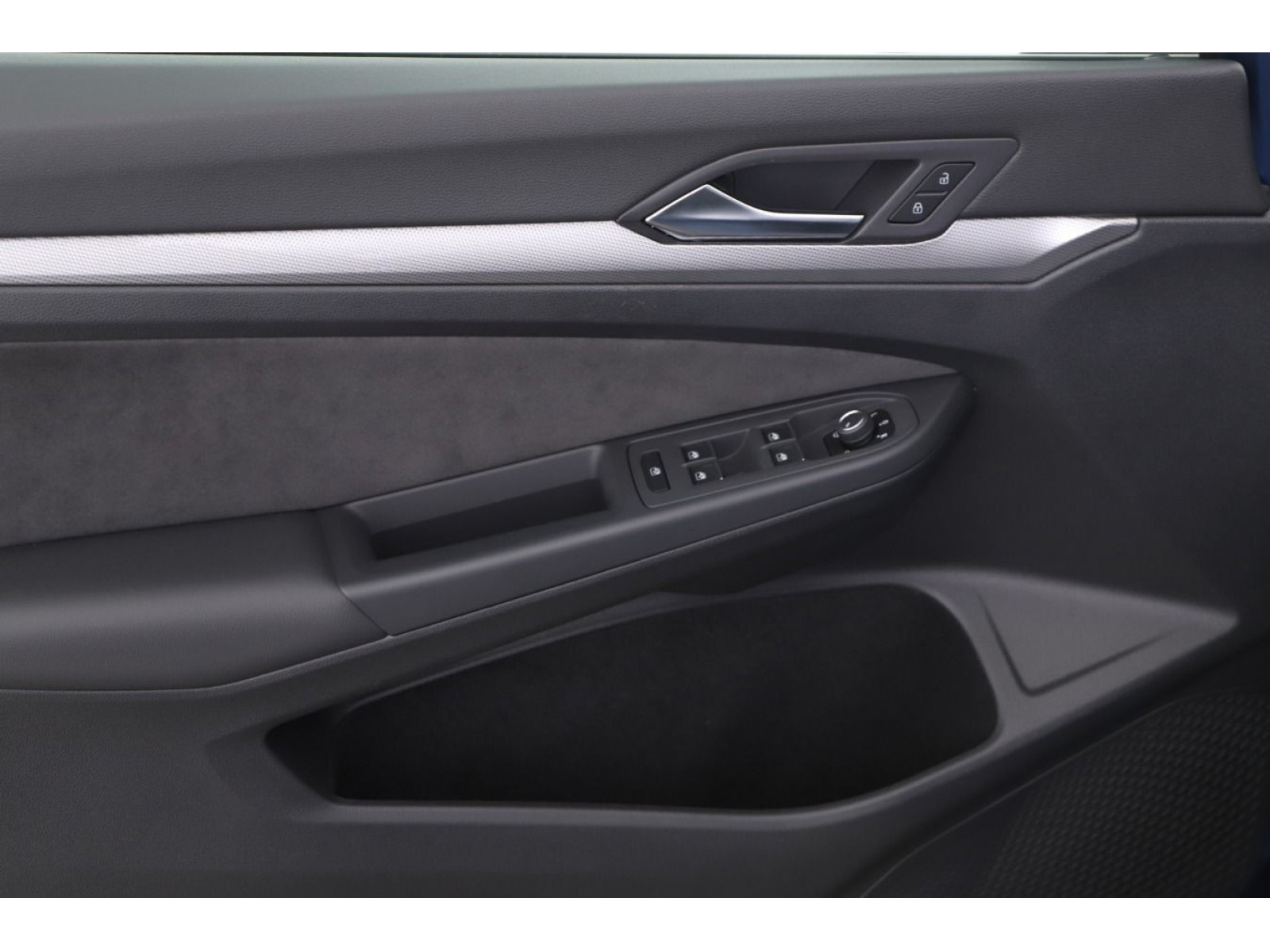 Volkswagen - Golf_14