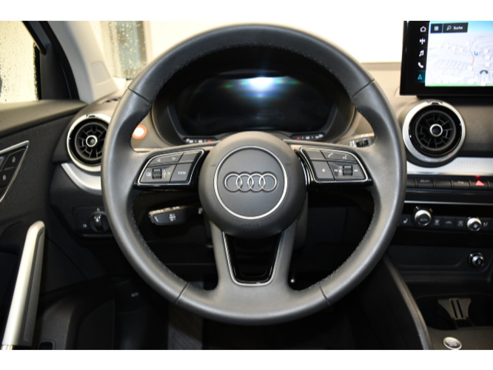 Audi - Q2_7