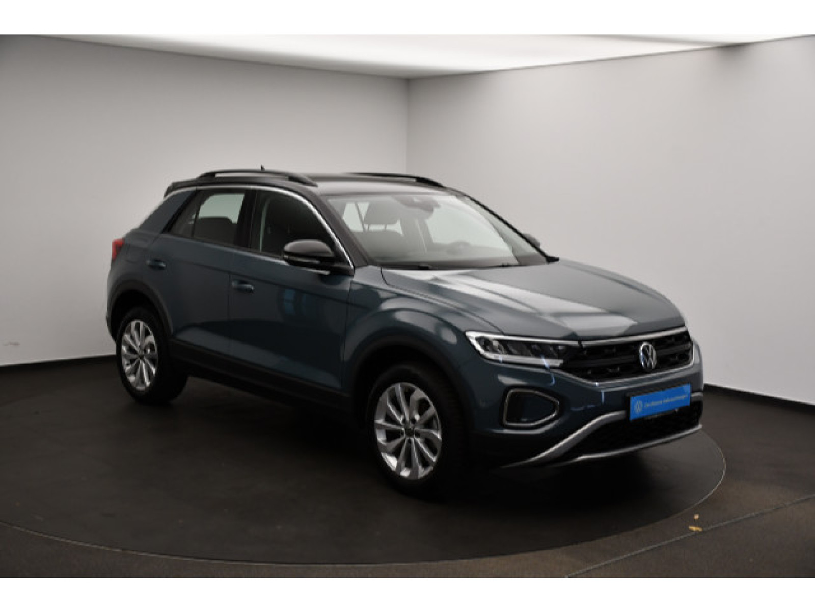 Volkswagen - T-Roc_13