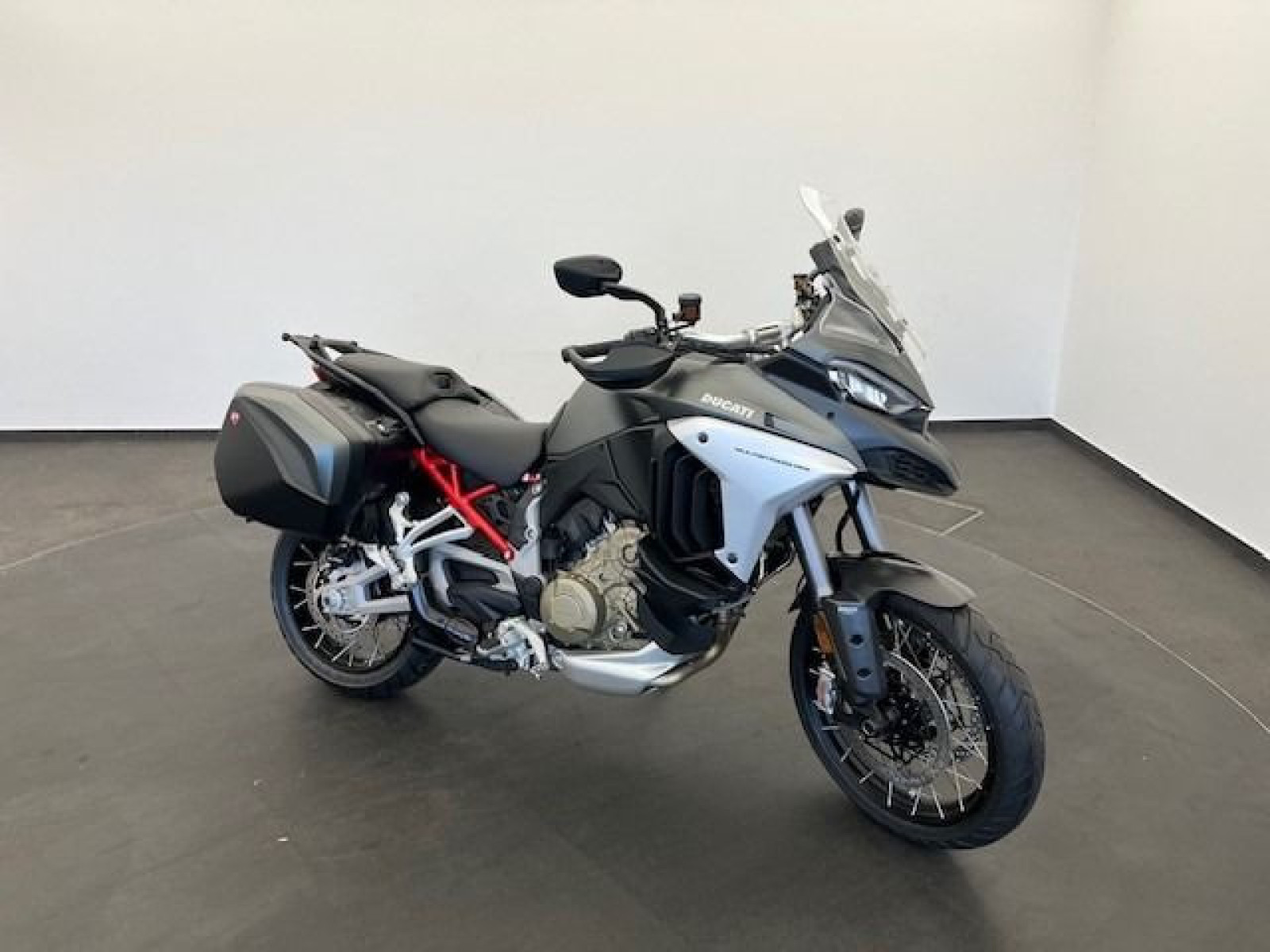 Ducati - Multistrada V4 S_2