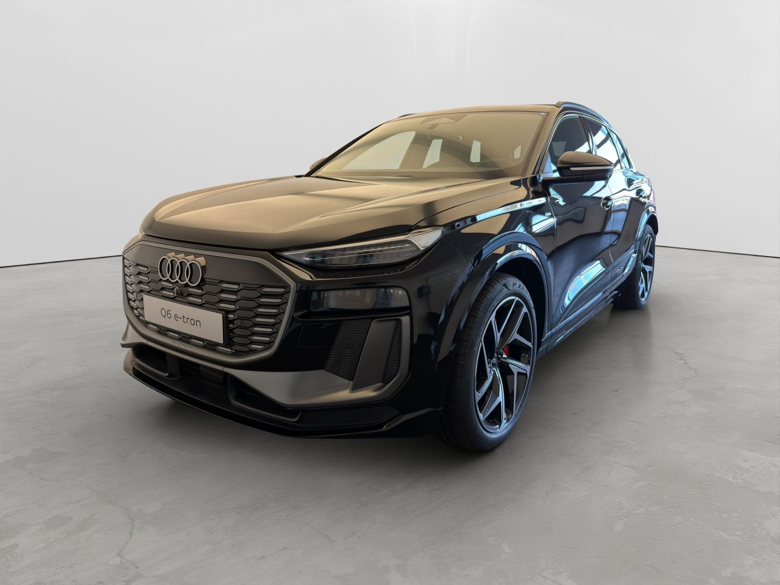 Audi - Q6 e-tron_1