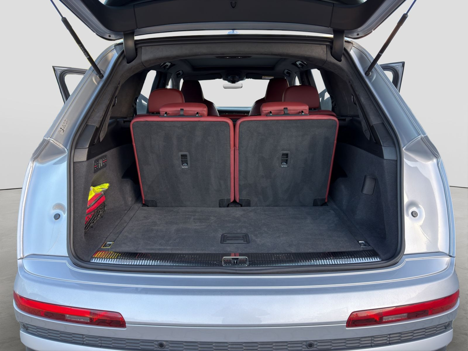 Audi - SQ7_17
