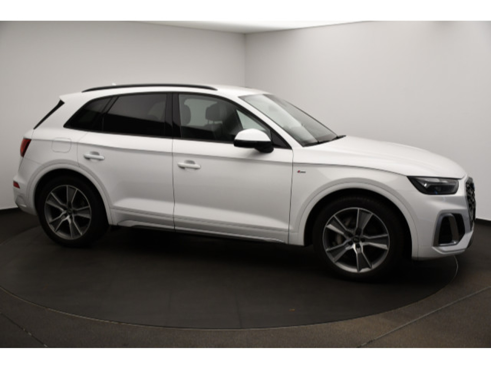 Audi - Q5_13