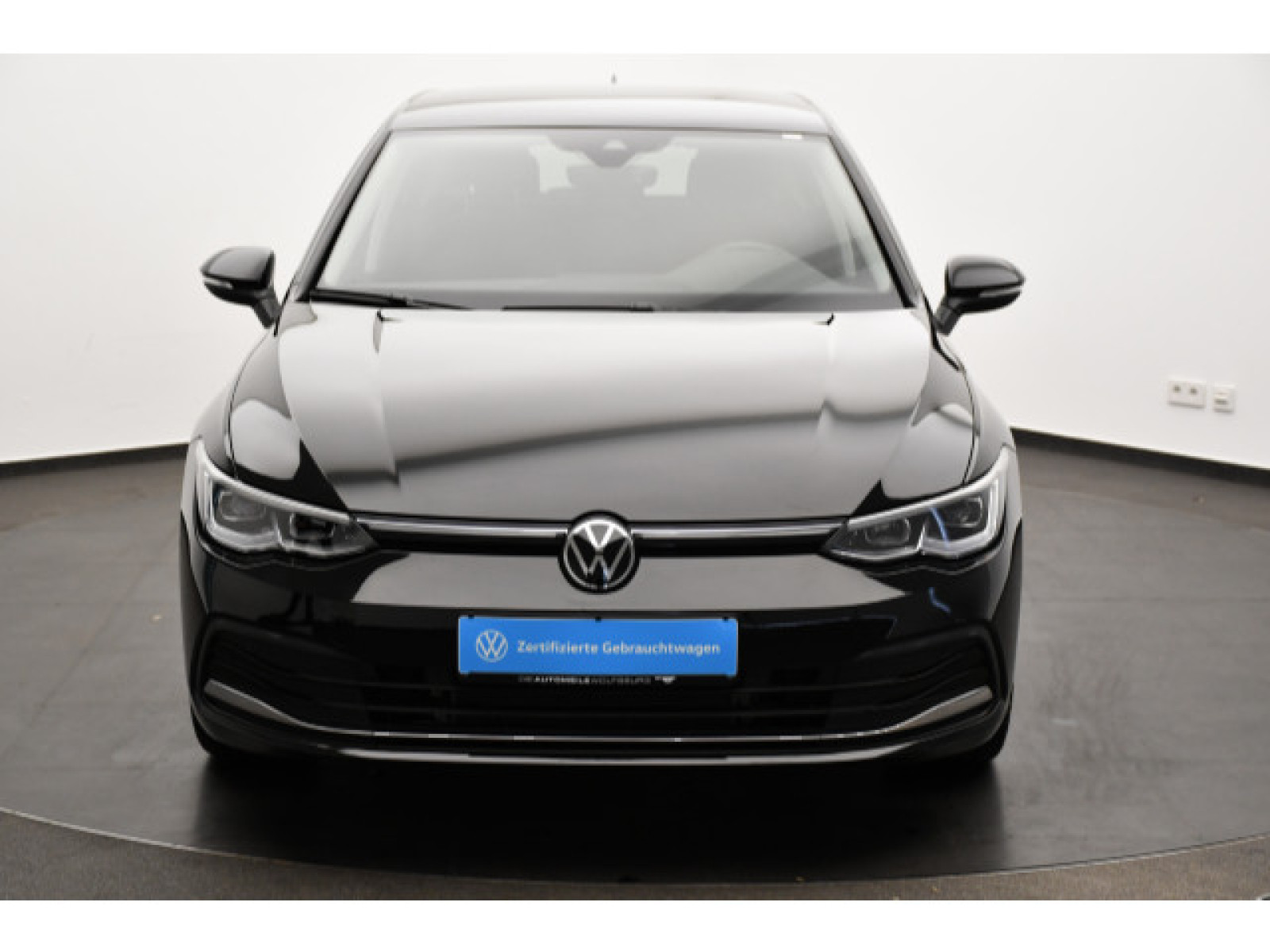 Volkswagen - Golf_18