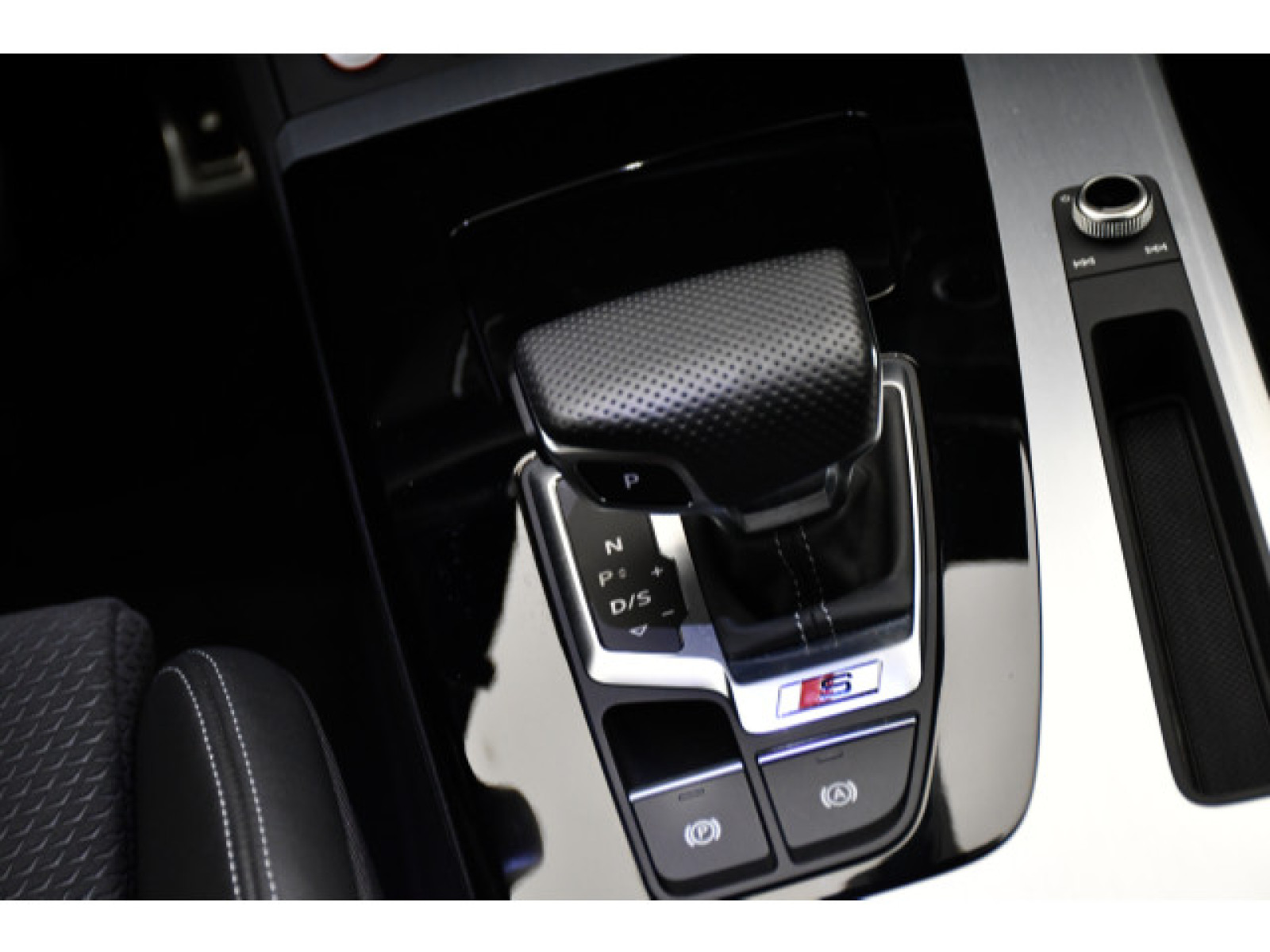 Audi - SQ5_6 Audi - SQ5_6