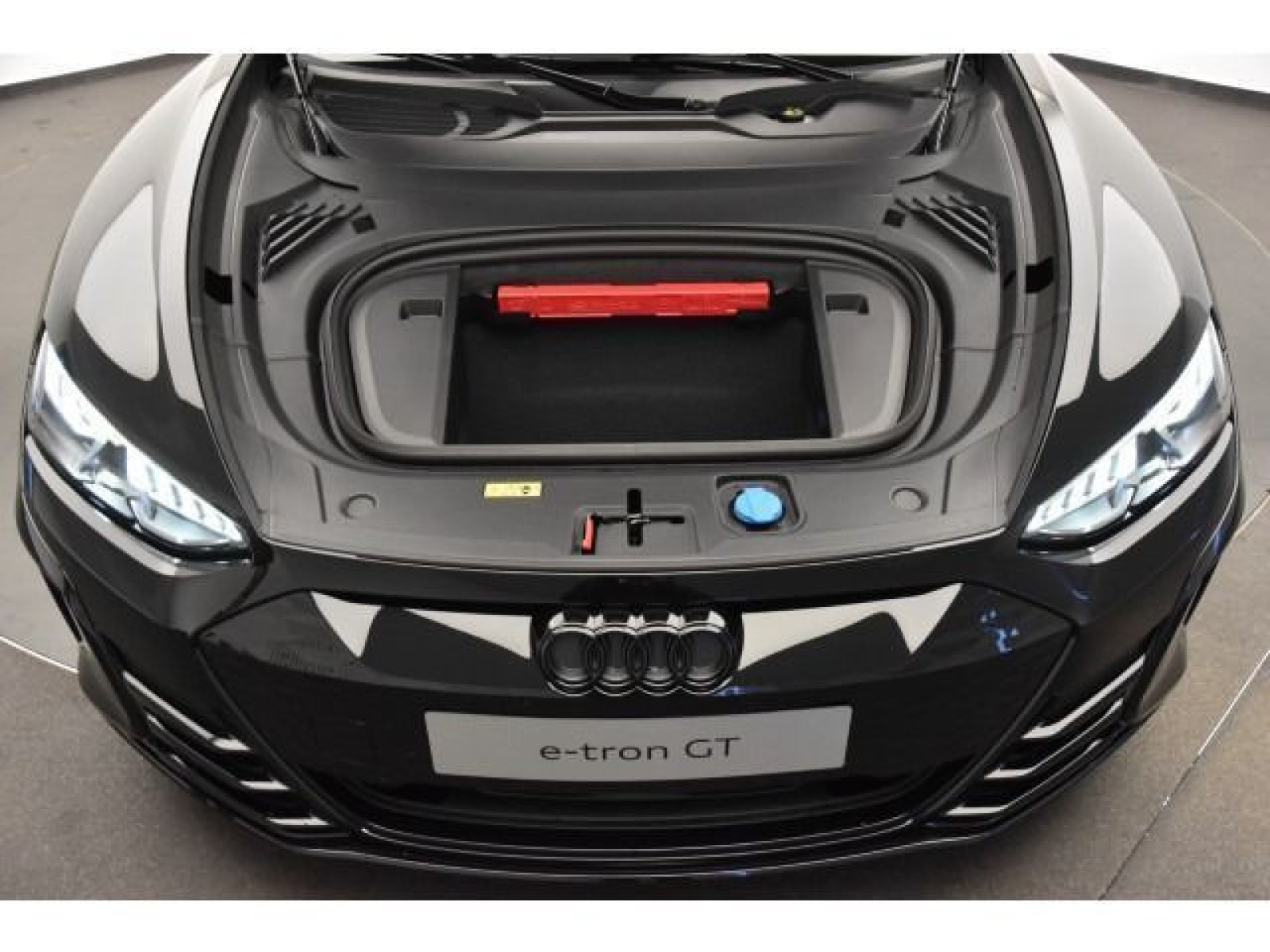 Audi - e-tron GT quattro_15