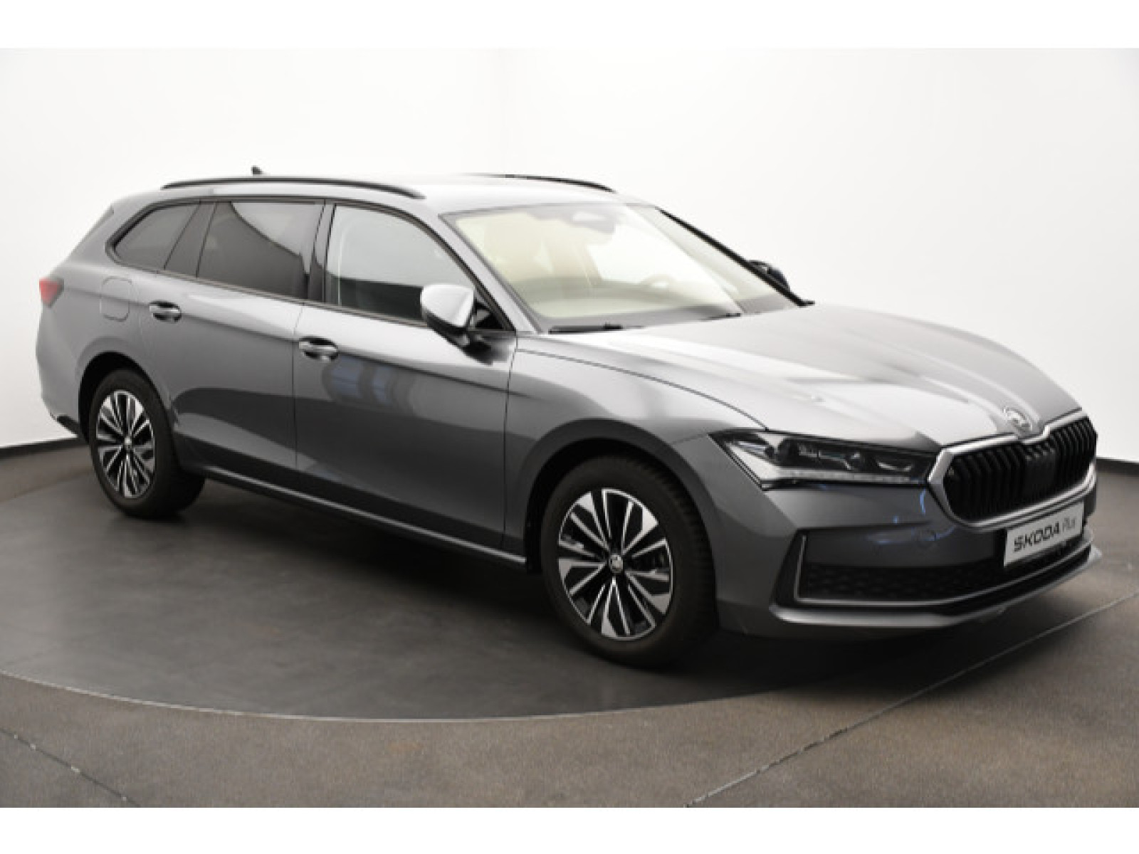 diagonal-frontansicht-aussen diagonal-frontansicht-aussen