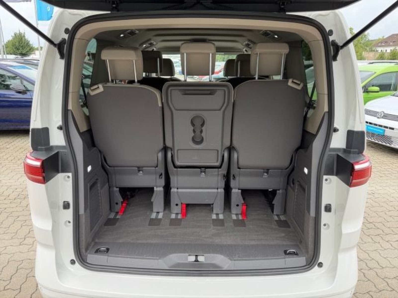 Volkswagen - T7 Multivan_17