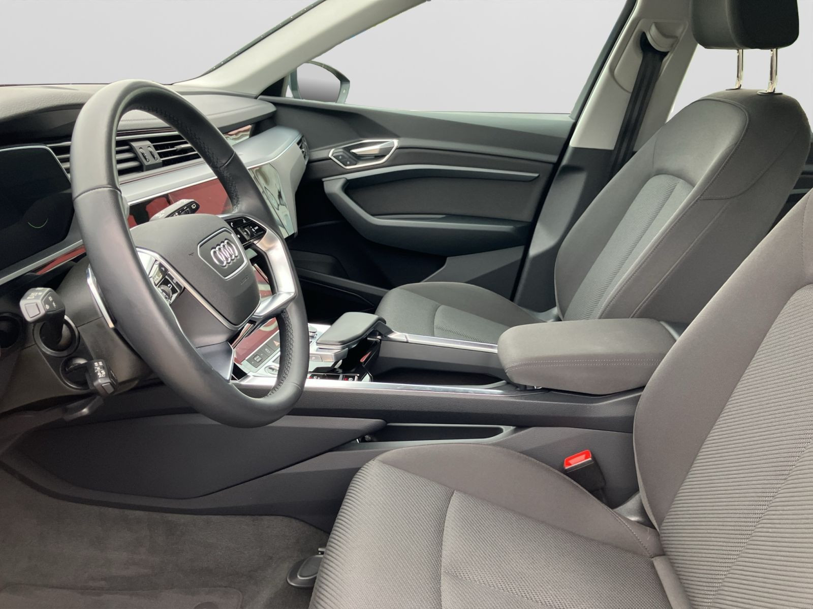 Audi - e-tron_10