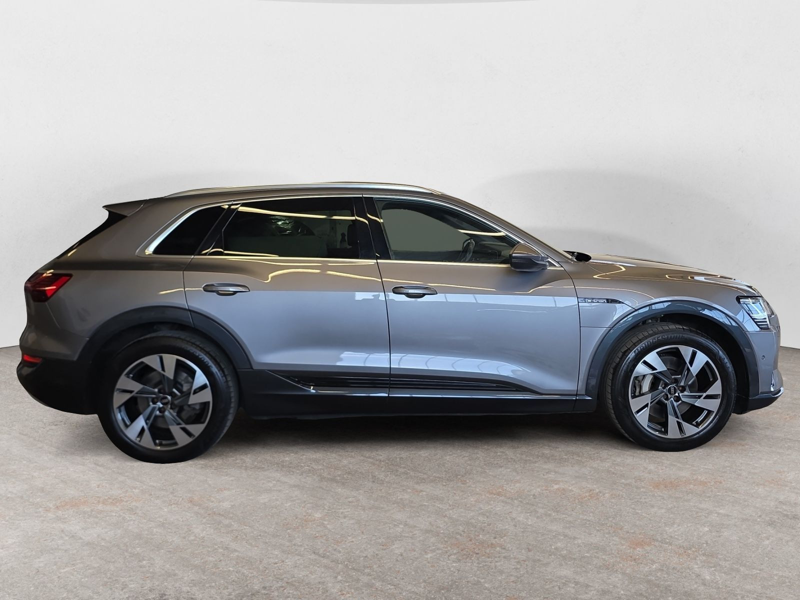 Audi - e-tron_7
