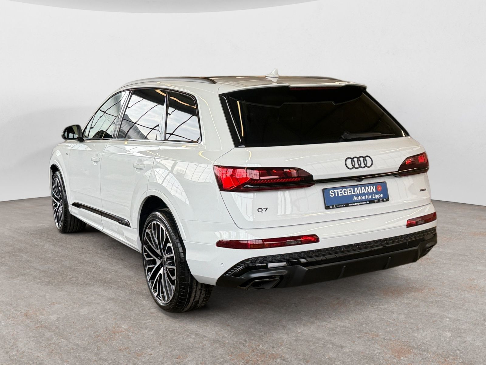 Audi - Q7_4