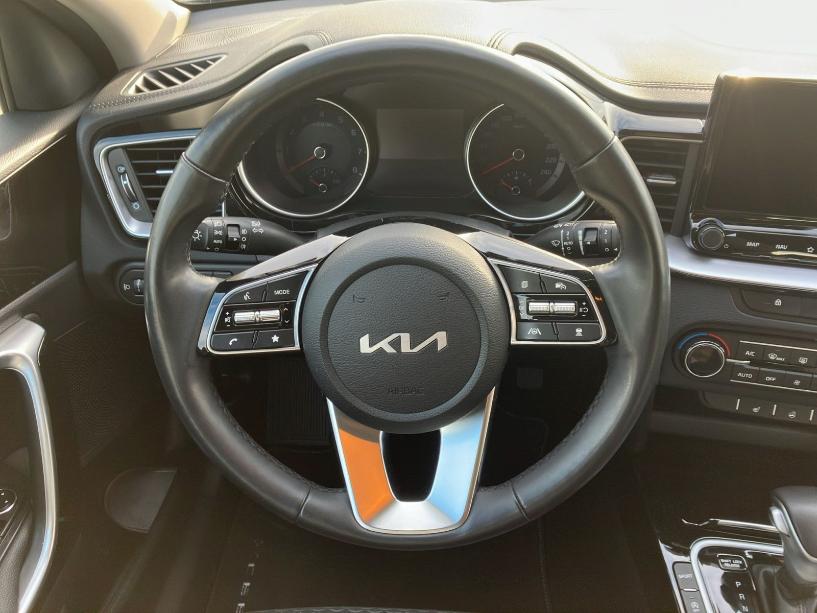 Kia - XCeed_11