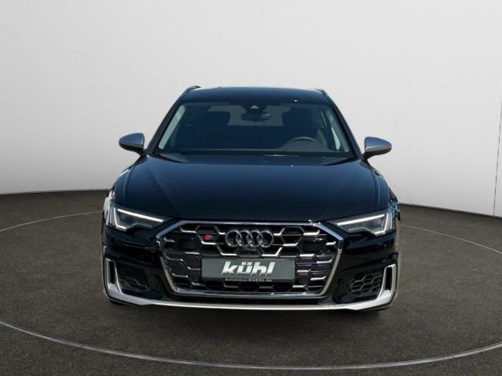 Audi - S6 Avant_9